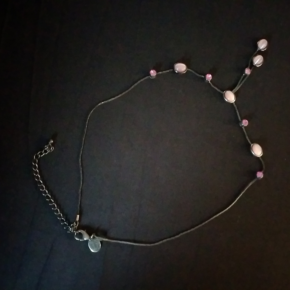 3/$25 CLAIRE'S NECKLACE BLACK WITH LIGHT AND DARK PINK STONES